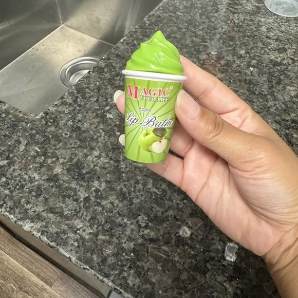 Magic Your Life Smoothie Slushy Lip Balm - Picture 4 of 6